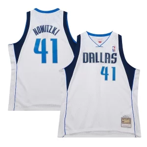 Dirk Nowitzki Dallas Mavericks 2010/11 Hardwood Prime Classics Swingman Jersey White
